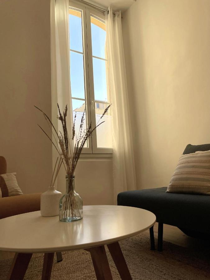 ניס Cozy One Bedroom Apartment-City Center מראה חיצוני תמונה